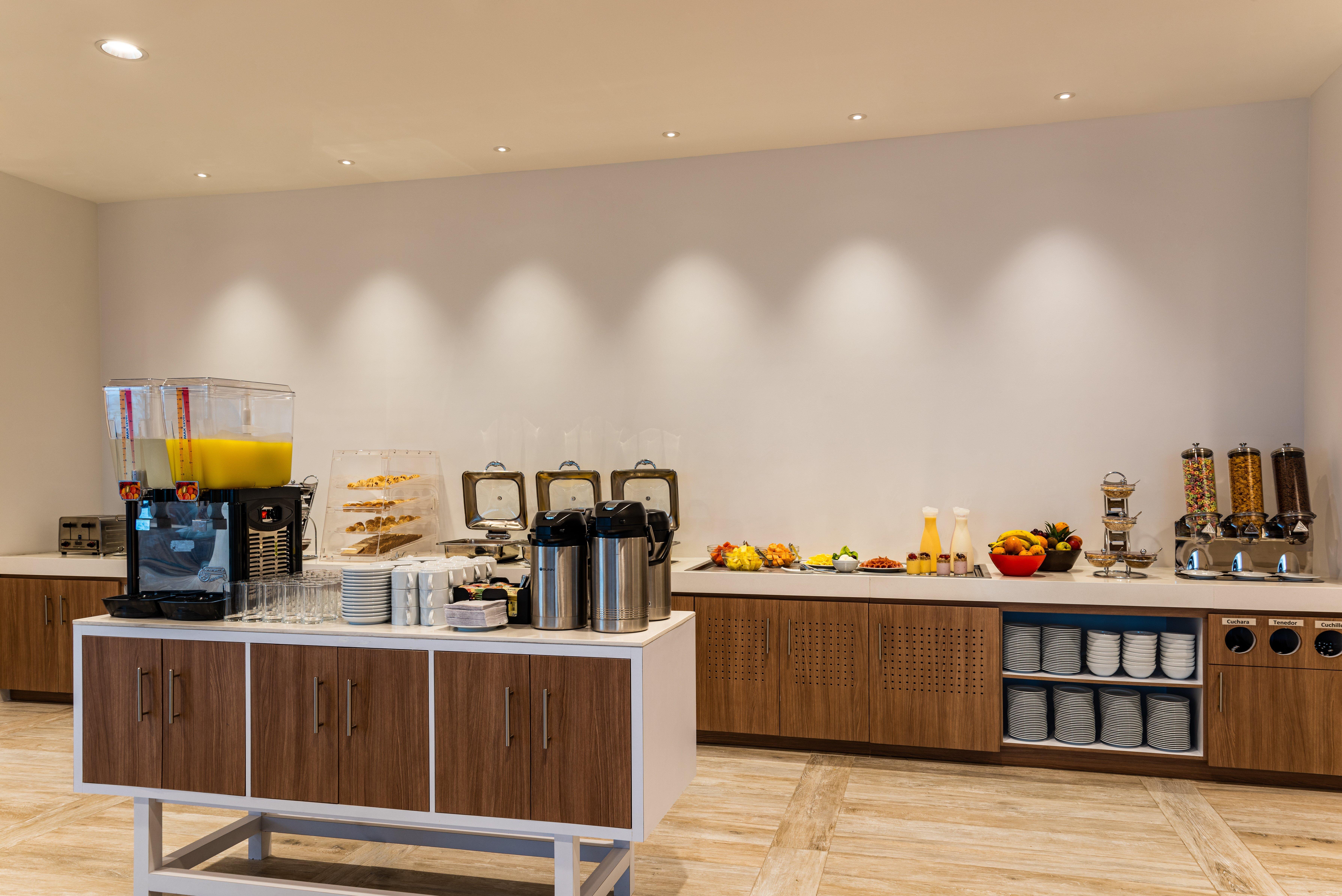 Holiday Inn Express Cartagena Manga By Ihg Exterior foto