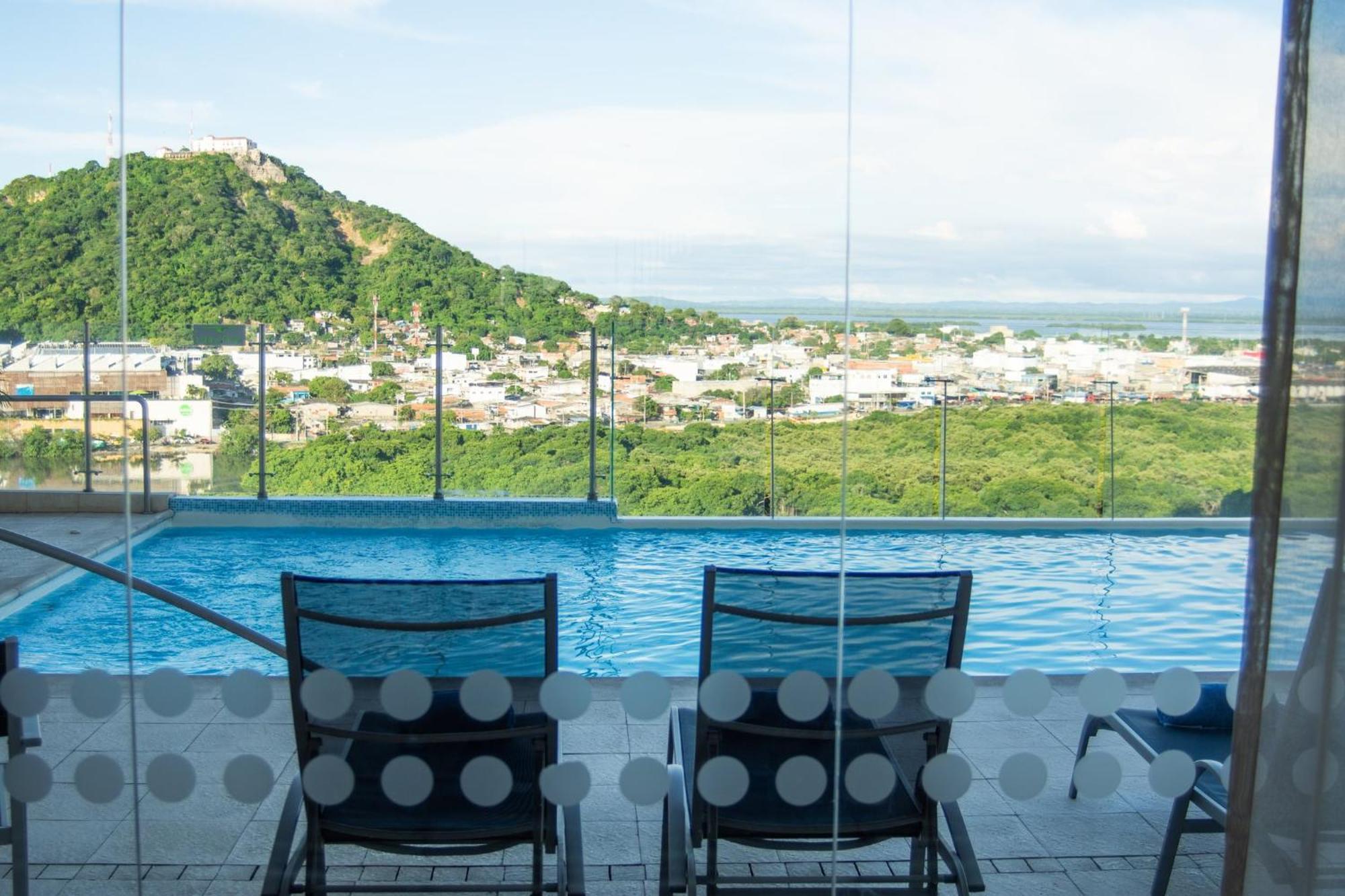Holiday Inn Express Cartagena Manga By Ihg Exterior foto